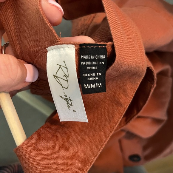 RD Style button up linen blend dress. Size M - Picture 5 of 6